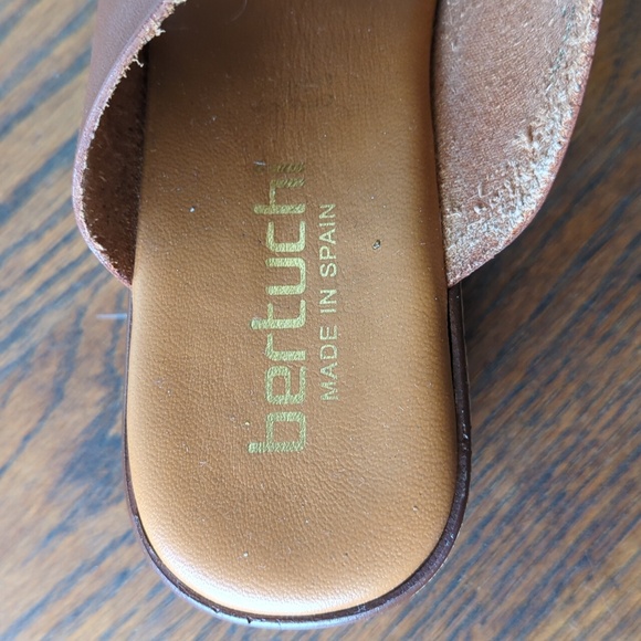 Bertuchi Leather Sandal - Picture 3 of 7